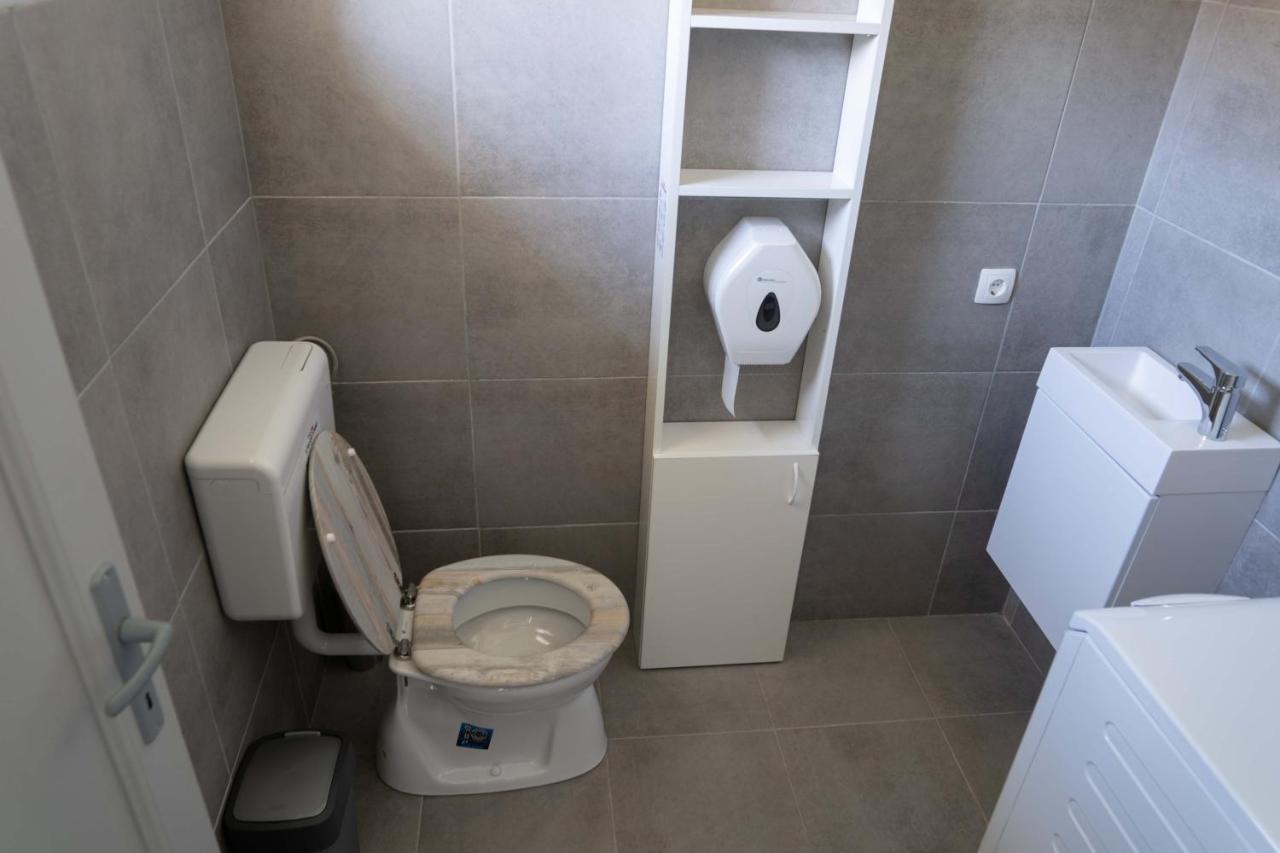 Kunfoglalás Apartmanház Kisujszallas Exterior foto